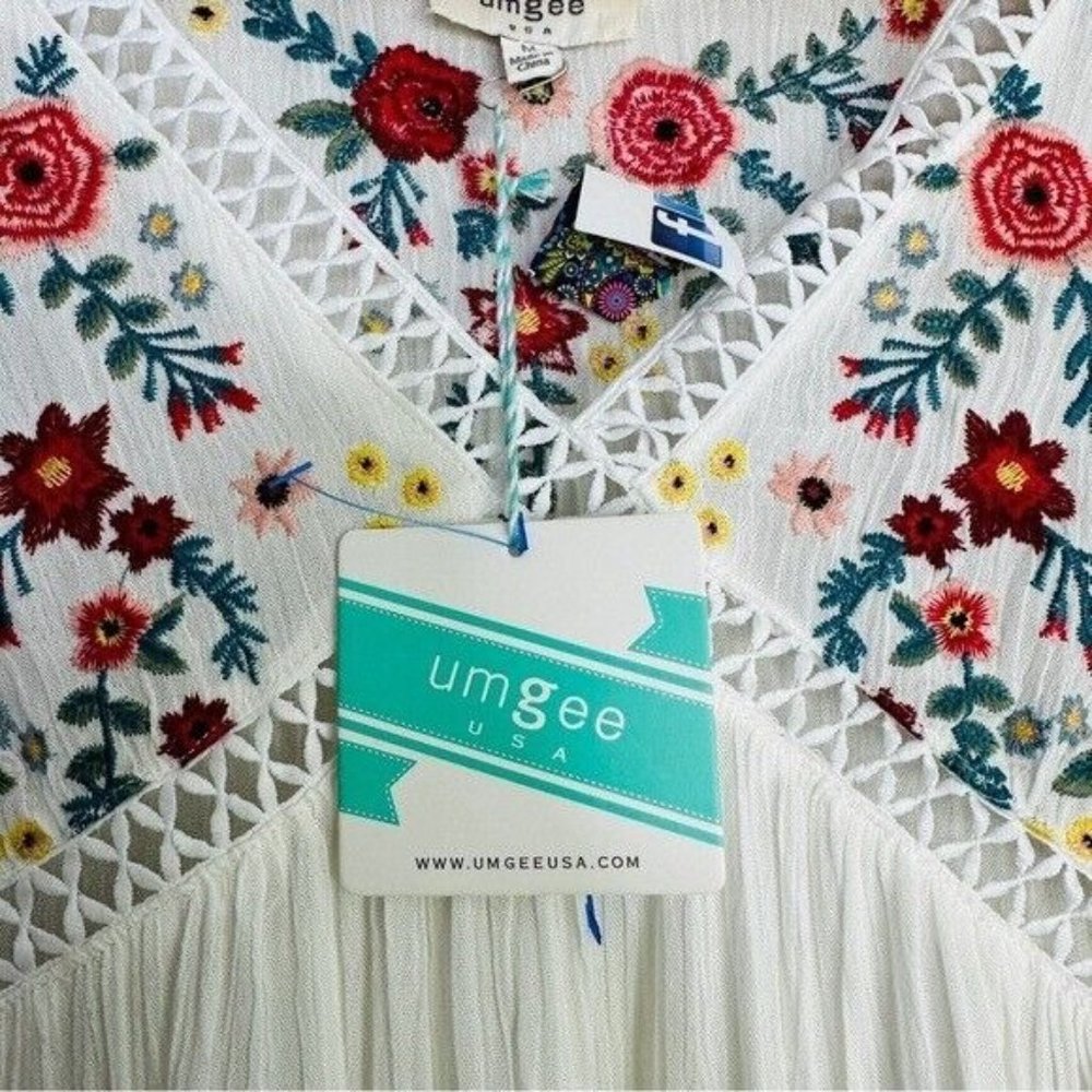 Umgee White Bohemian Embroidered Mini Dress Size Medium - Picture 10 of 14